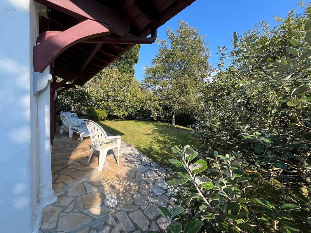 Maison à BASSUSSARRY