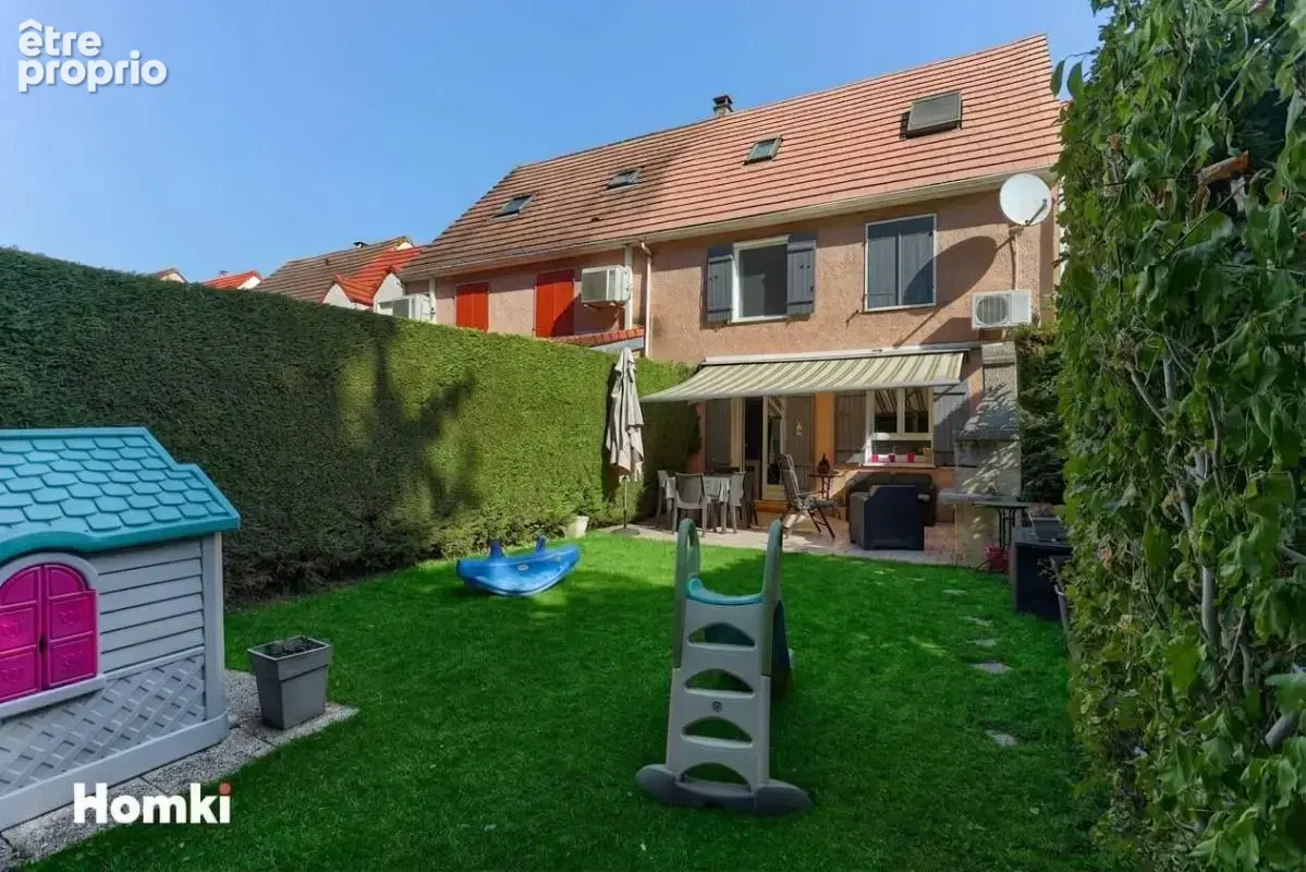 Maison T7 de 135 m² à Combs-la-Ville 77380 - photo 14