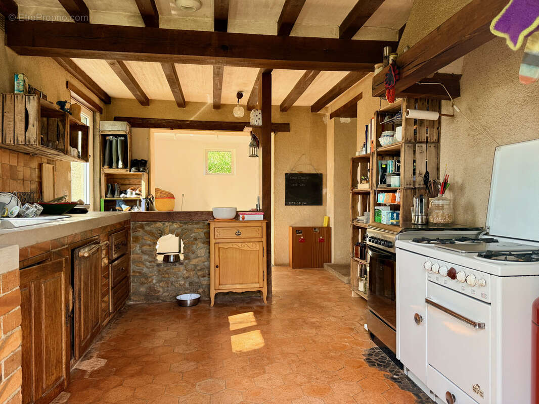 Maison à MONTIGNE-LES-RAIRIES