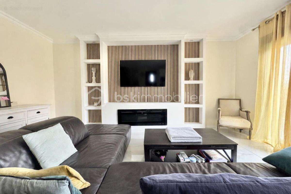 Nissan-lez-enserune – maison contemporaine 129 m² – 5 chambres – piscine – garage – terrain 300 m² - photo 8