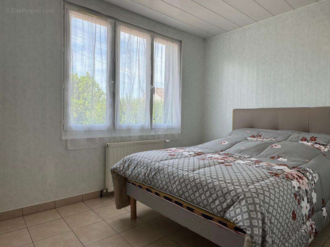 Maison à MANTES-LA-VILLE