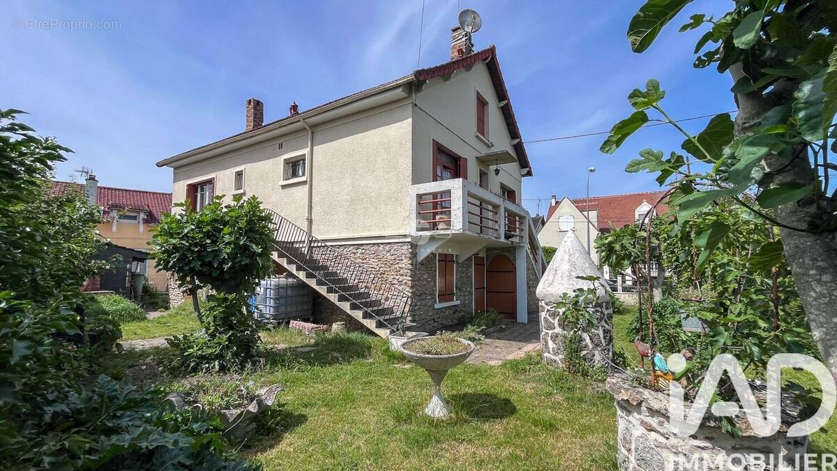 Photo 1 - Maison à ROISSY-EN-BRIE