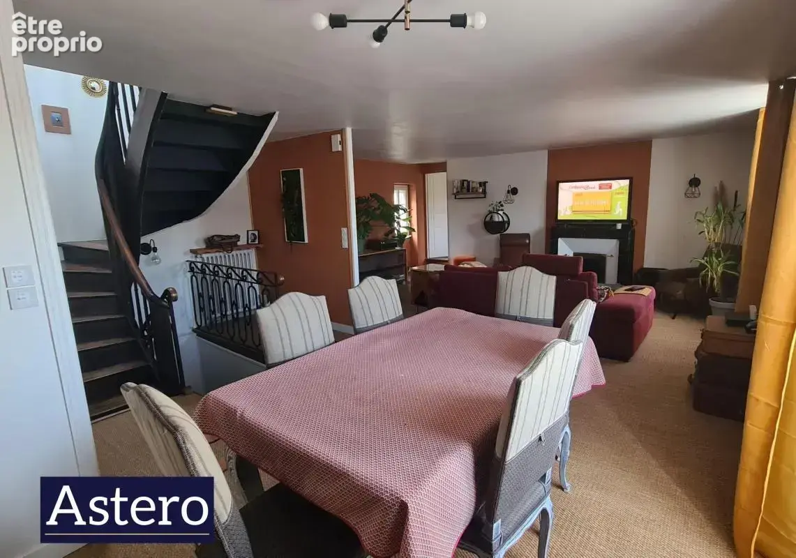 Élégante Maison de Maître de 197 m² – Centre de Rohan (56) - photo 7