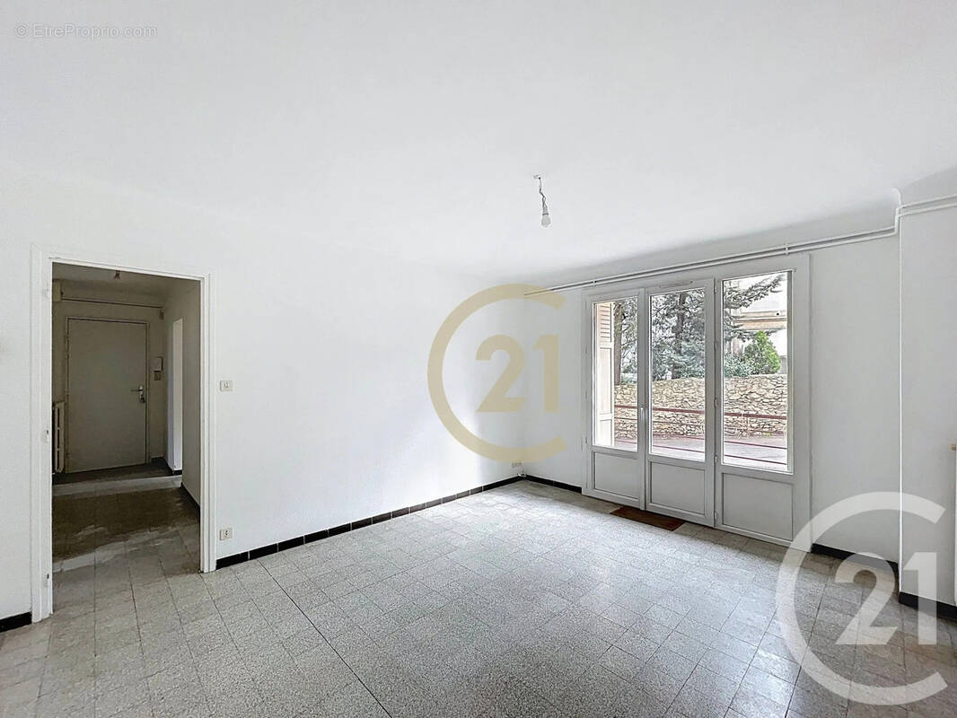 Appartement à NIMES