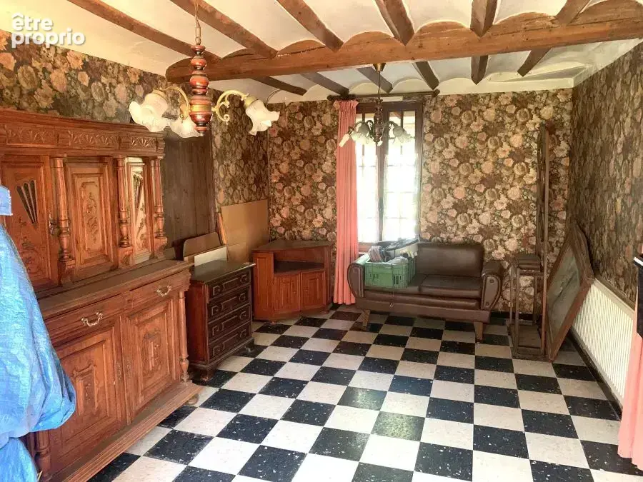Centre du village, beau potentiel pour cette longère divisée en trois lots !! - photo 12