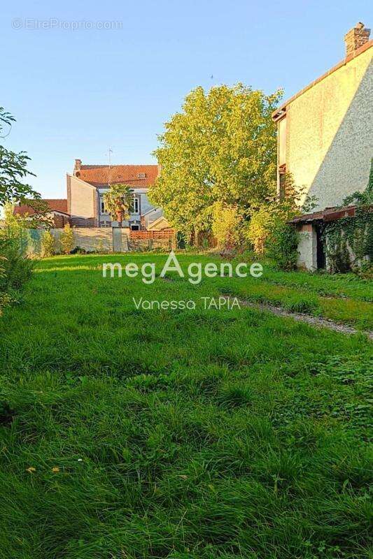 Maison à ROMILLY-SUR-SEINE