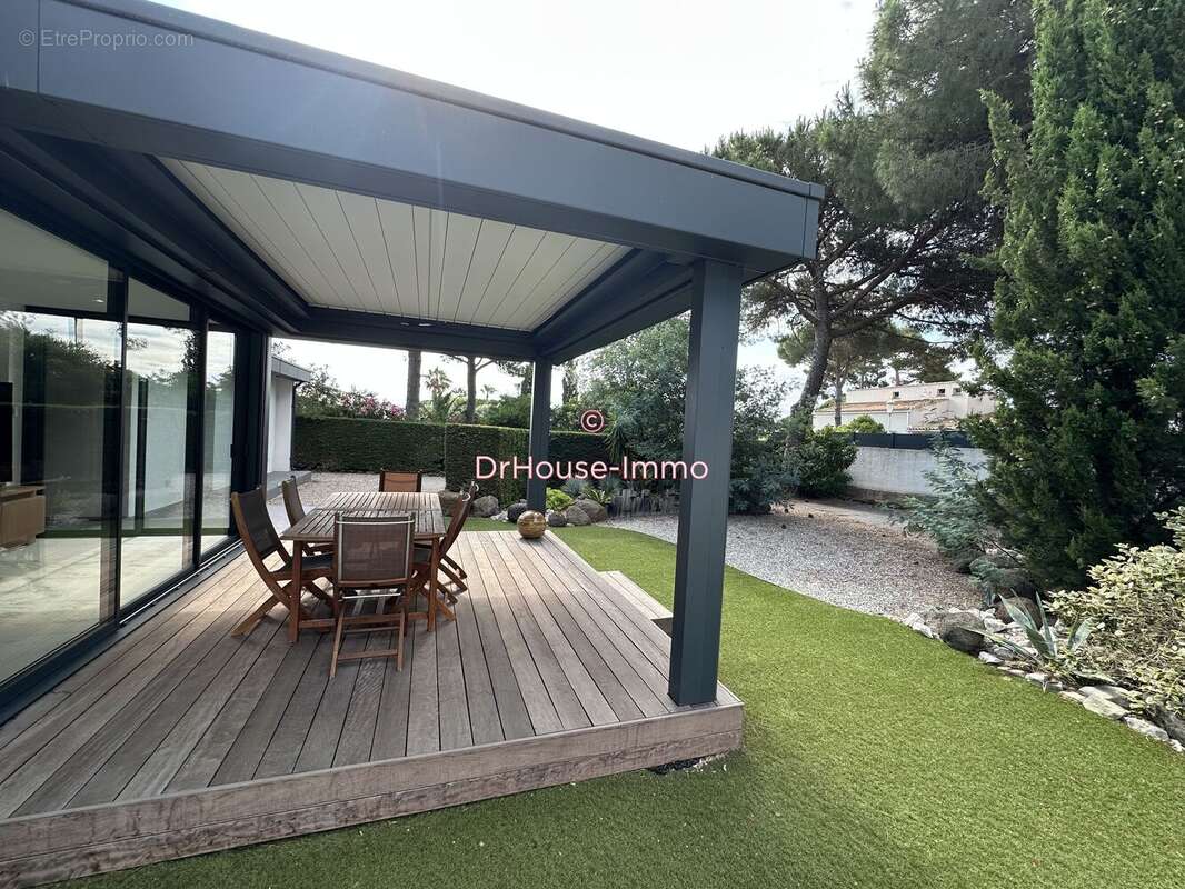 Maison 110 m² à Agde  - photo 17