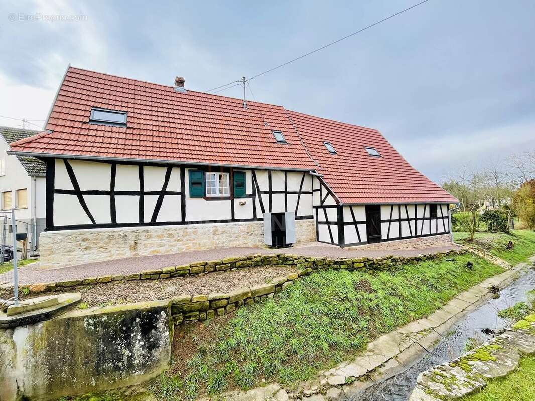 Maison à PREUSCHDORF