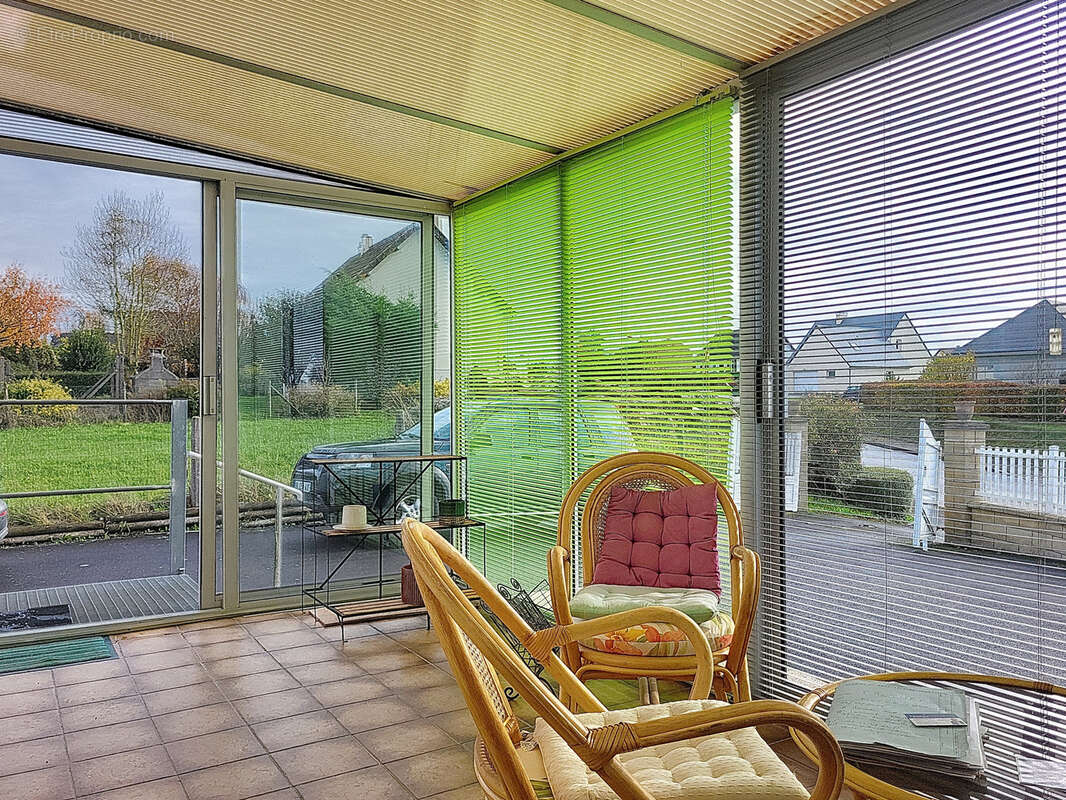 Maison à MONTCHATON