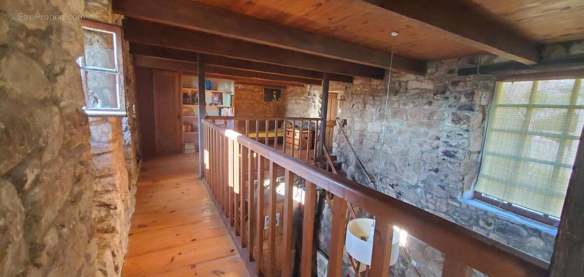 Maison à LABLACHERE