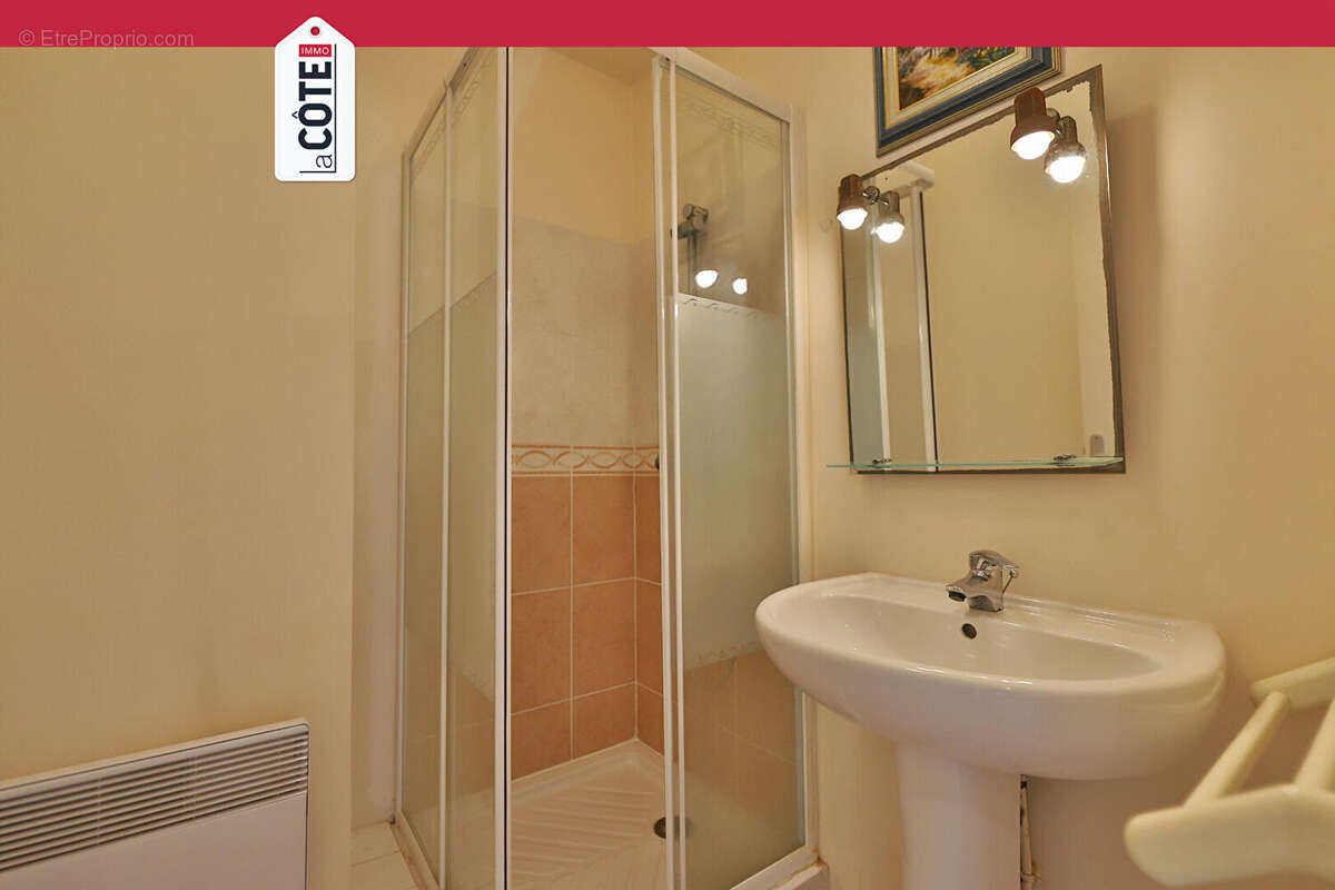 Appartement à CARRY-LE-ROUET