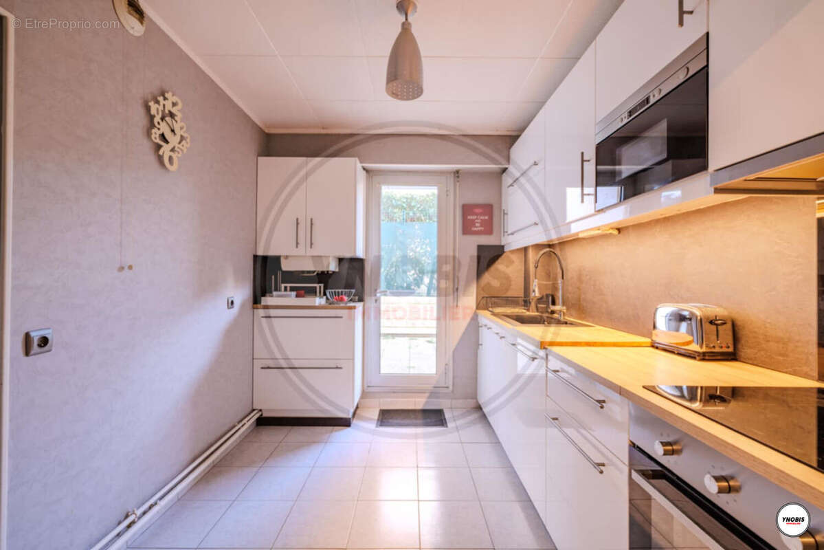 Appartement à LES MUREAUX