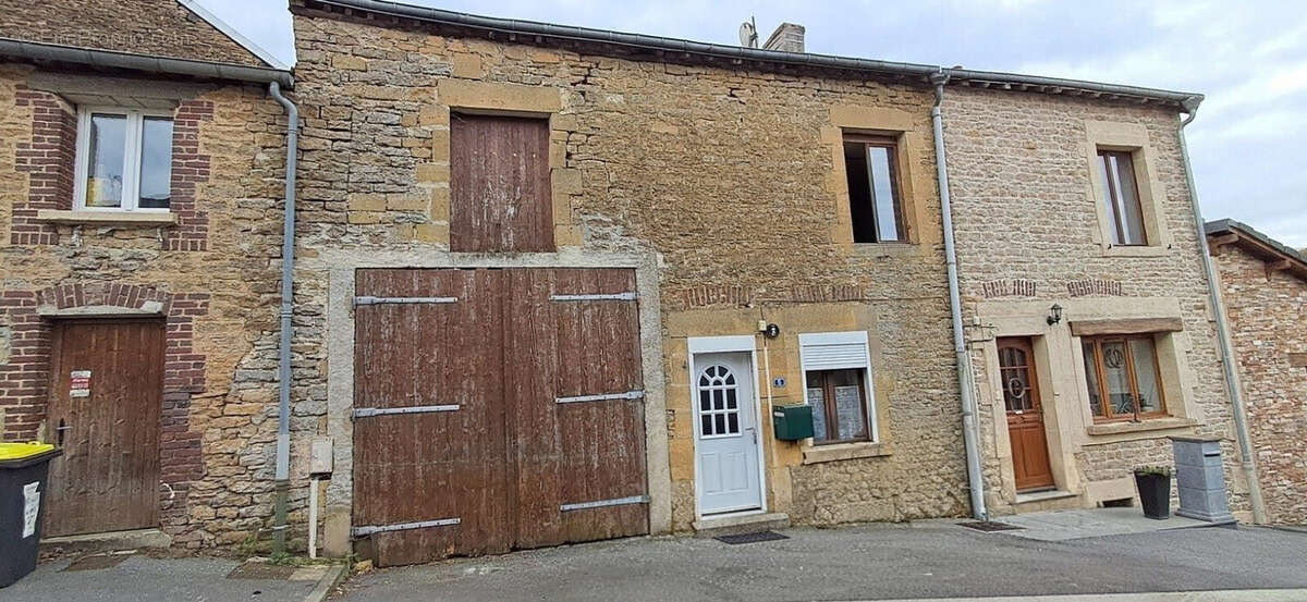 Maison à BAZEILLES
