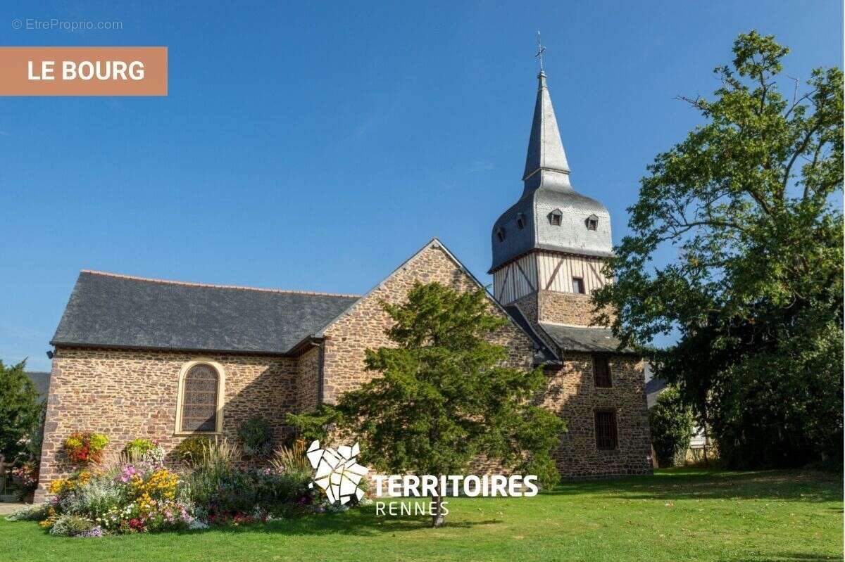Terrain à LA CHAPELLE-THOUARAULT