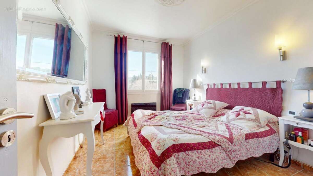 Exclusivite ! villegailhenc ! villa 4 faces sur 2300m² de terrain clos - photo 8