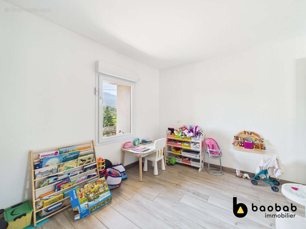 Maison 140 m² à Montmelian  - photo 8