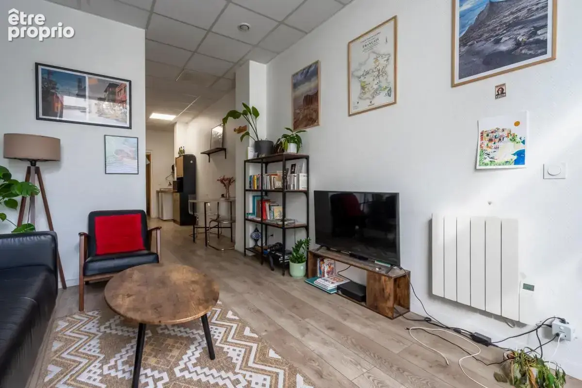 Paris 11e – 50 m² en rez-de-chaussée – Idéal profession libérale, paramédical ou commerce - photo 3
