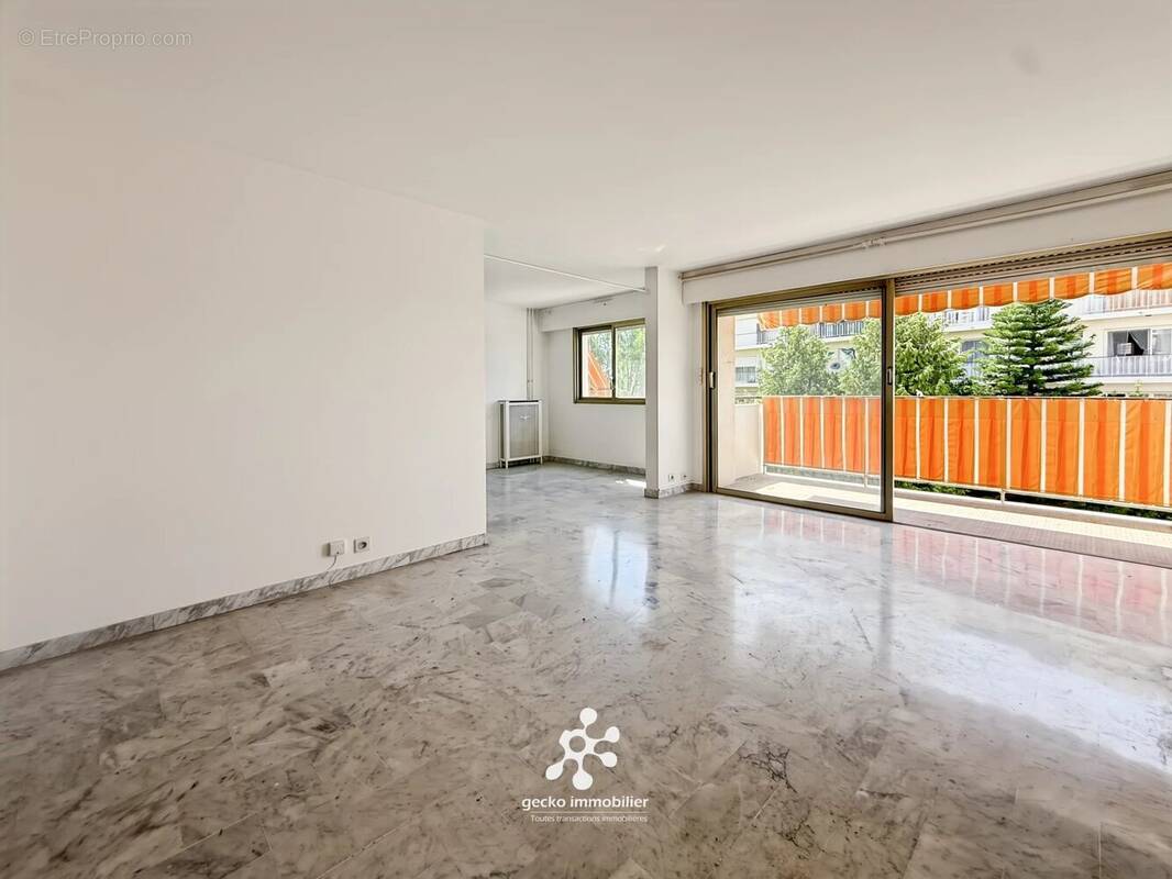 Appartement à CAGNES-SUR-MER