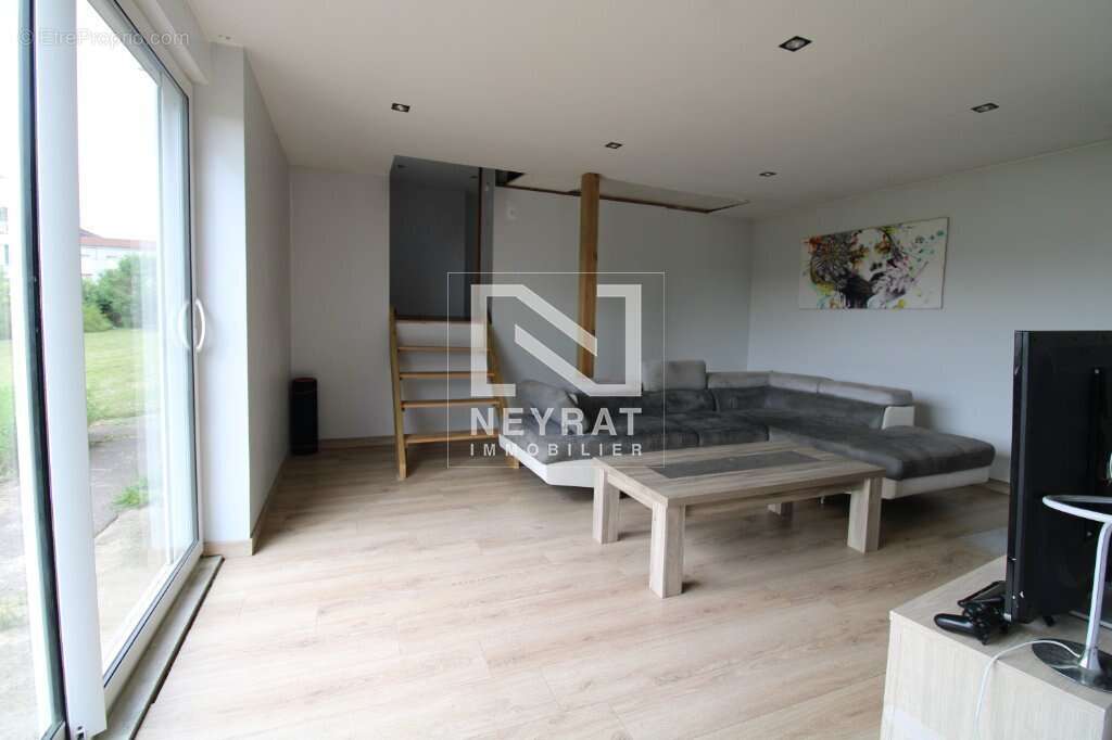 Maison 2 chambres, dépendances - photo 10