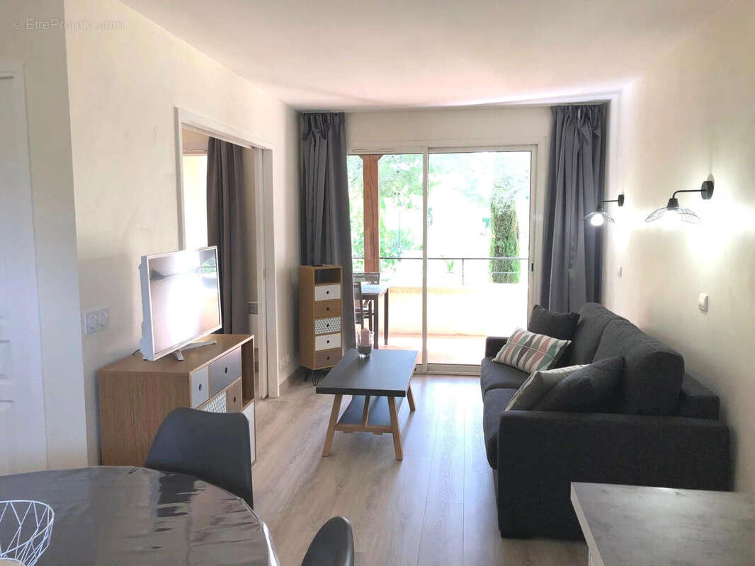 Appartement 33 m² à Mallemort  - photo 2