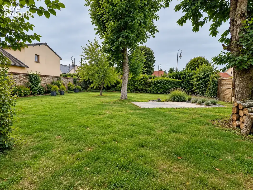 Maison familiale avec vaste terrain et bel espace extérieur - photo 20