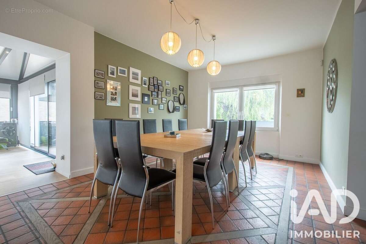 Maison 240 m² à Les Baroches  - photo 4