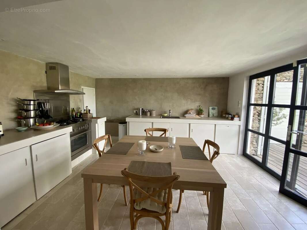 Maison à LA GARDE-FREINET