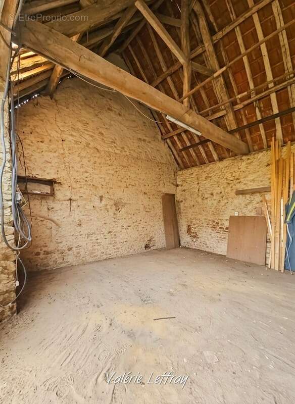 Fermette – 102 m² au cœur de la nature, dépendances et autonomie énergétique - photo 16