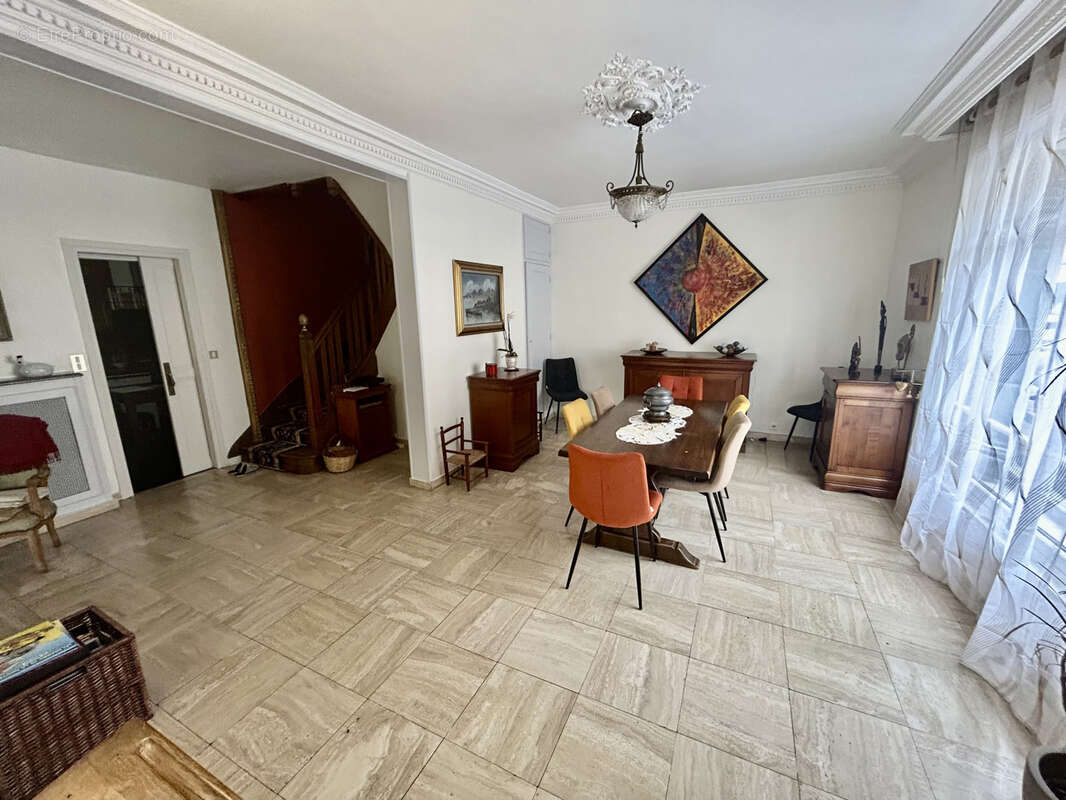 Maison à CLAYE-SOUILLY