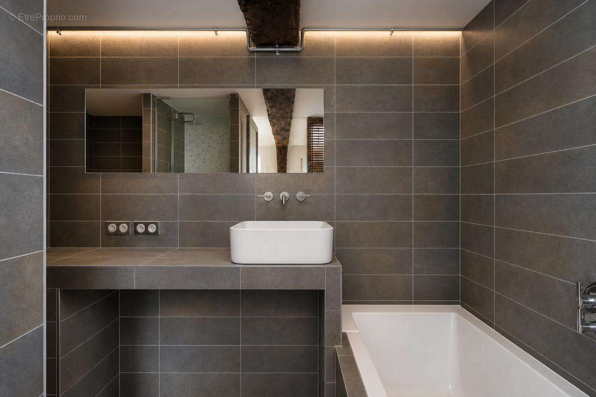 Appartement 2 pièces de 60 m² situé à Paris - photo 7