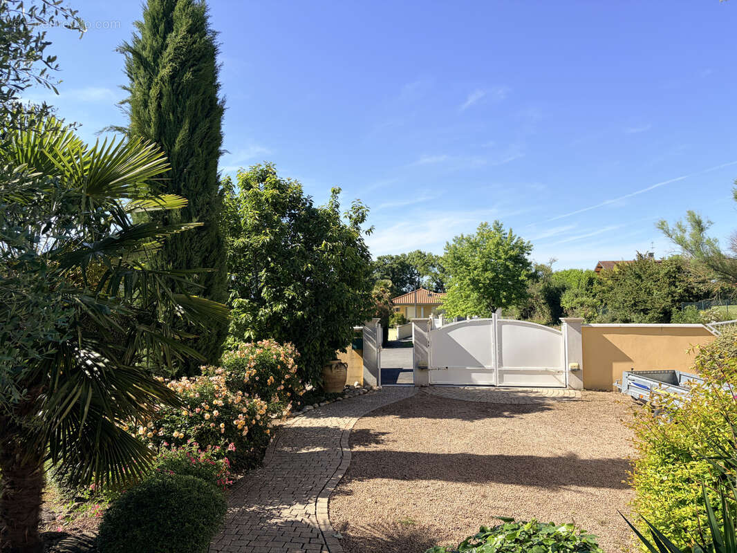 Maison à VILLEFRANCHE-SUR-SAONE