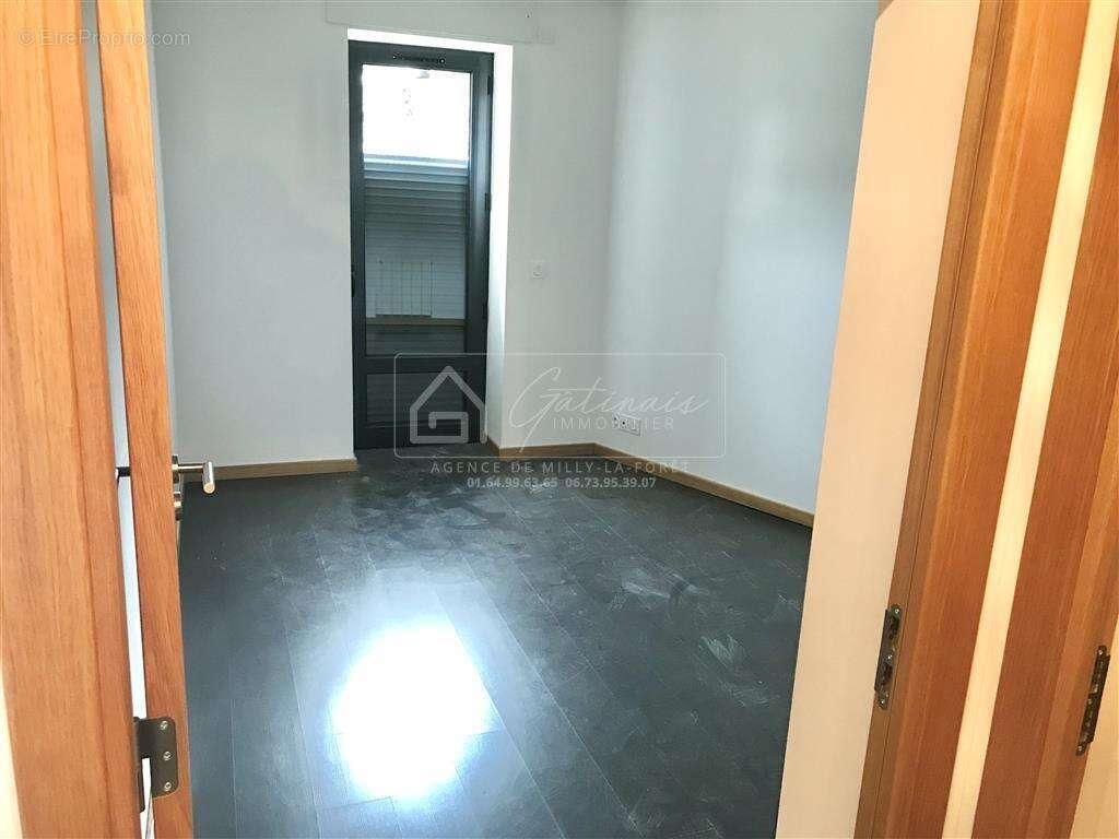 Appartement à MILLY-LA-FORET