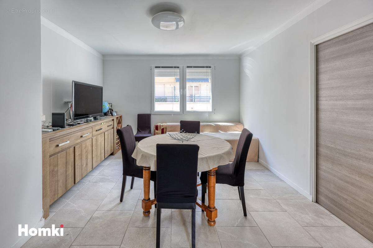 A vendre ! Appartement T3 traversant rénove avec balcon ascenseur et cellier ideal investissement ou résidence principale - photo 2