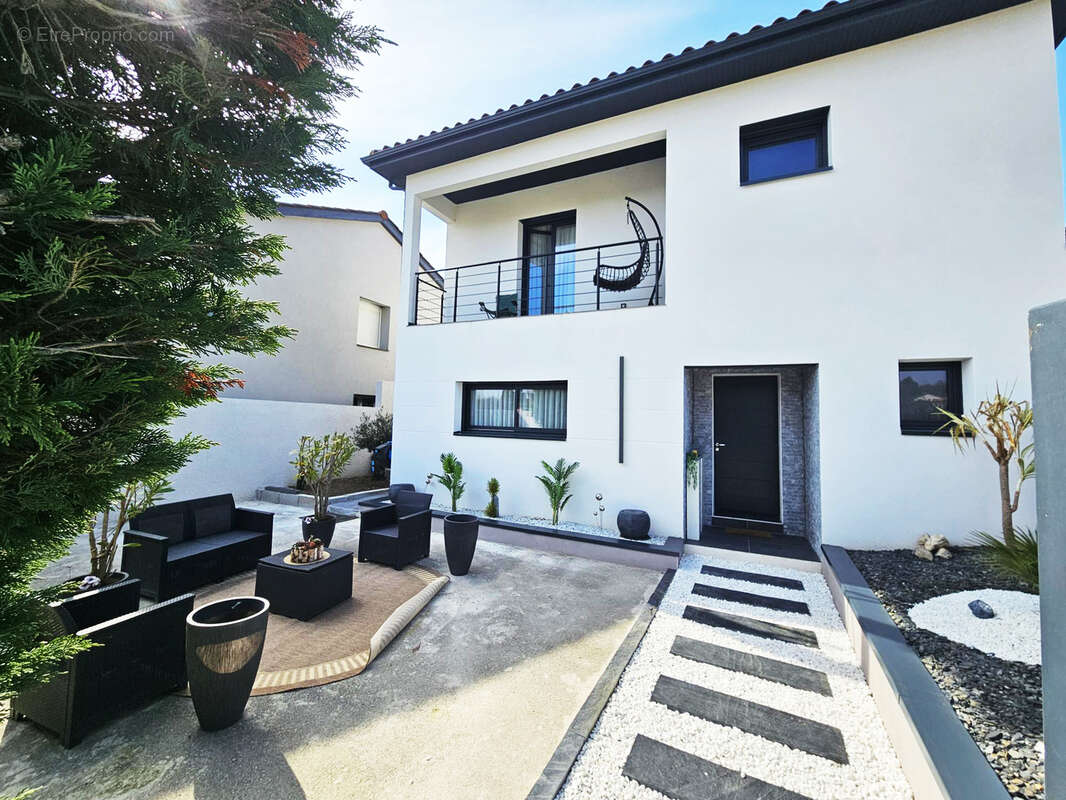 Maison à SAINT-MAURICE-L'EXIL