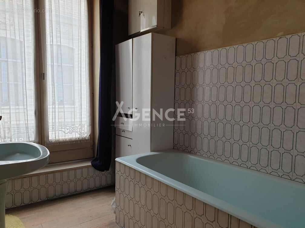 Appartement à AIRE-SUR-LA-LYS