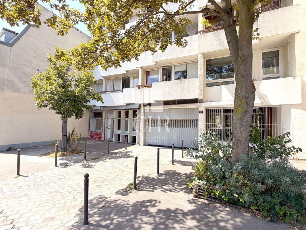 Parking 11 m² à Paris-10e  - photo 2