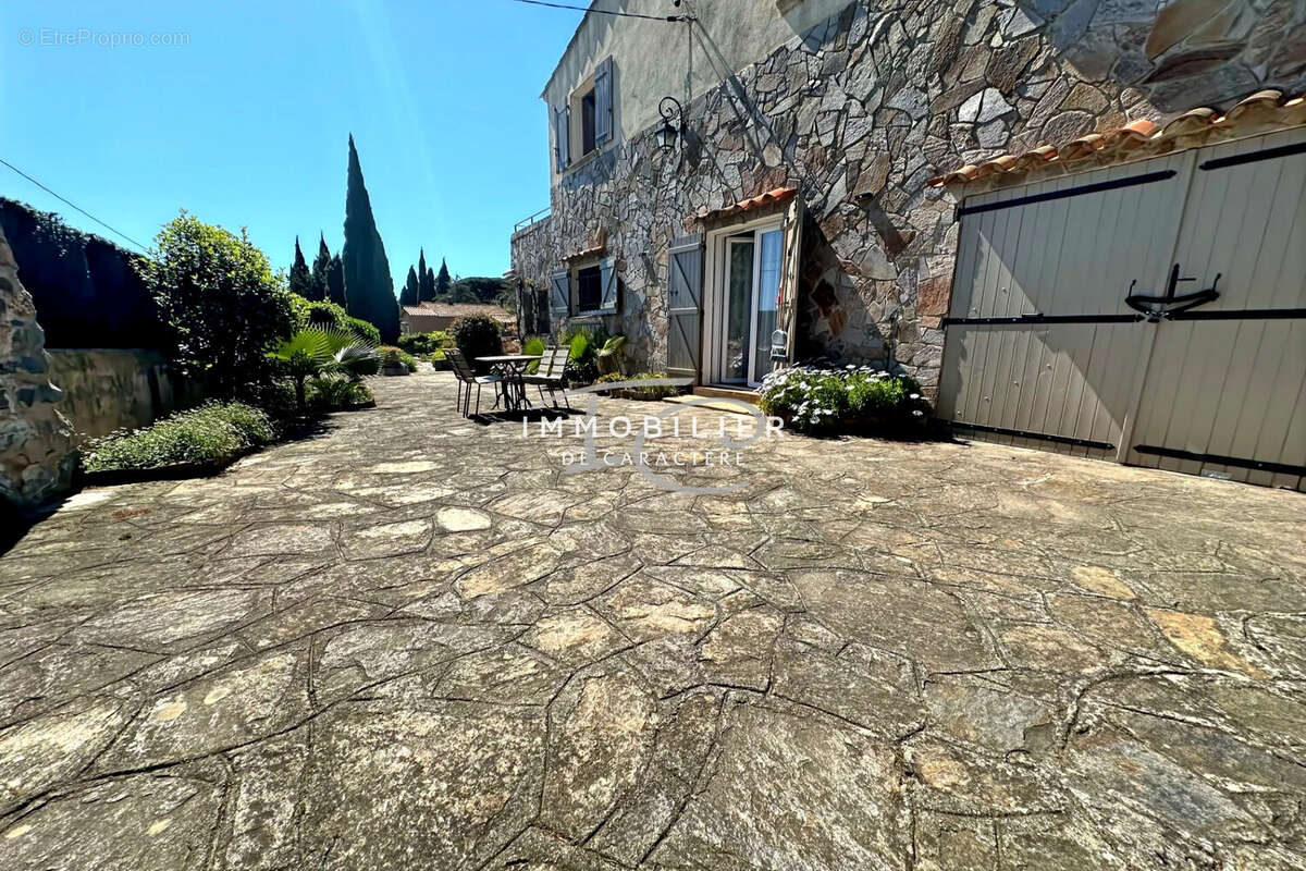 Maison à LA CROIX-VALMER