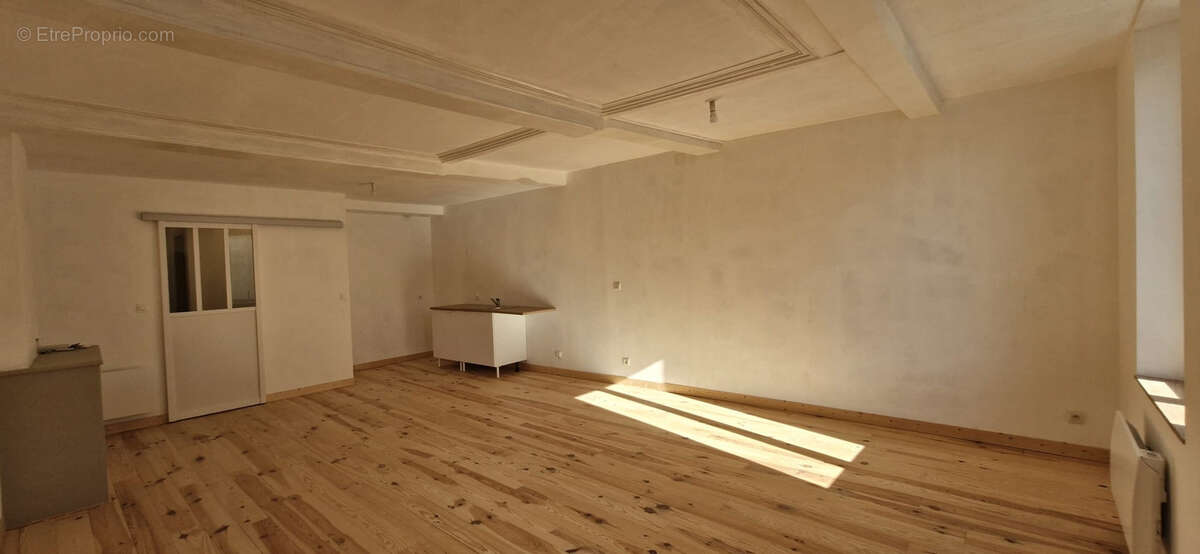 Appartement à MIRAMBEAU