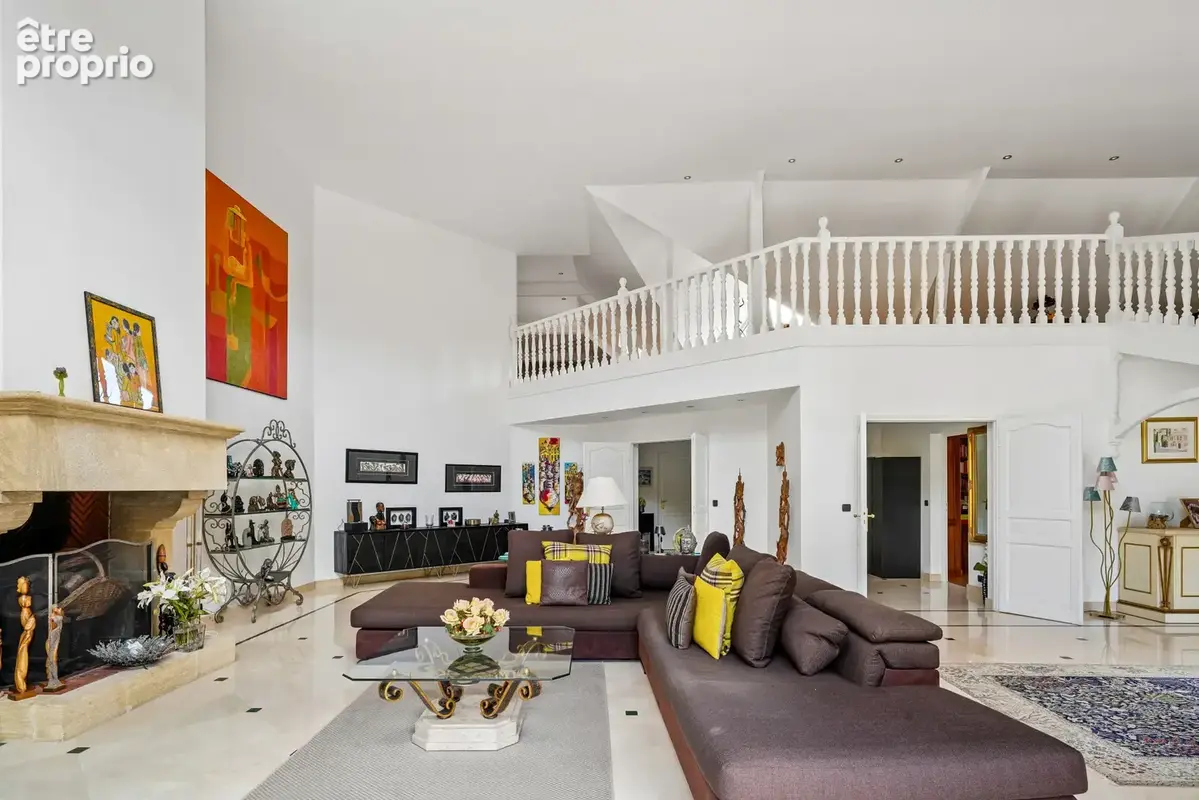 Louveciennes (78) - Maison de prestige avec piscine - photo 10