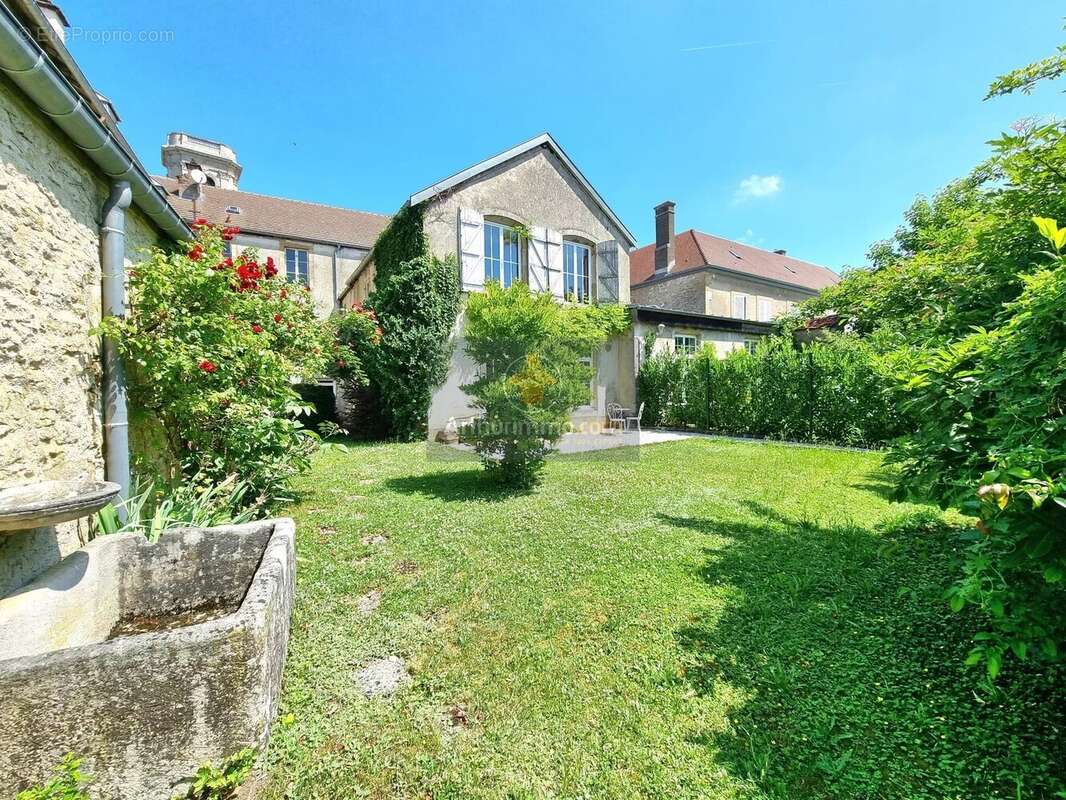 Maison à LANGRES