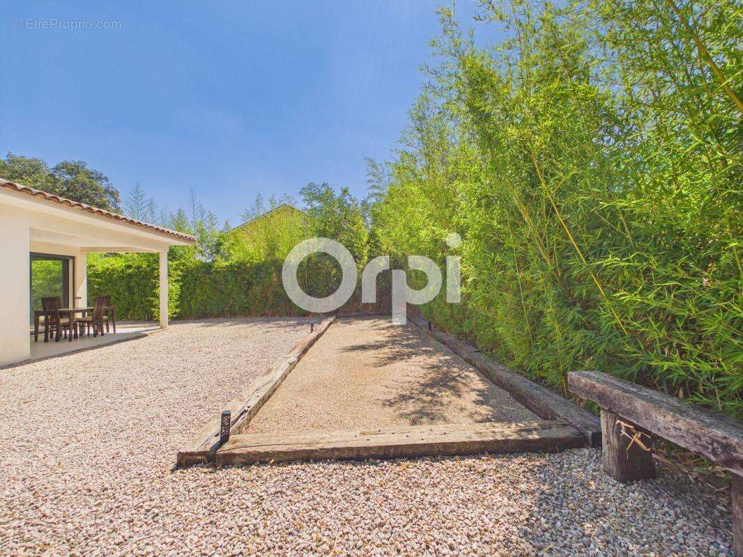 Maison individuelle - les adrets - vue mer - renovee - photo 4