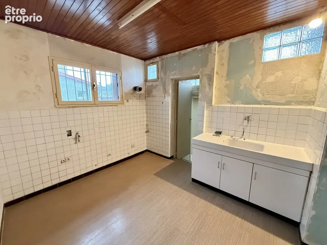 SALAISE SUR SANNE !! Maison mitoyenne, 57 m2 habitables environ, 2 chambres. - photo 6