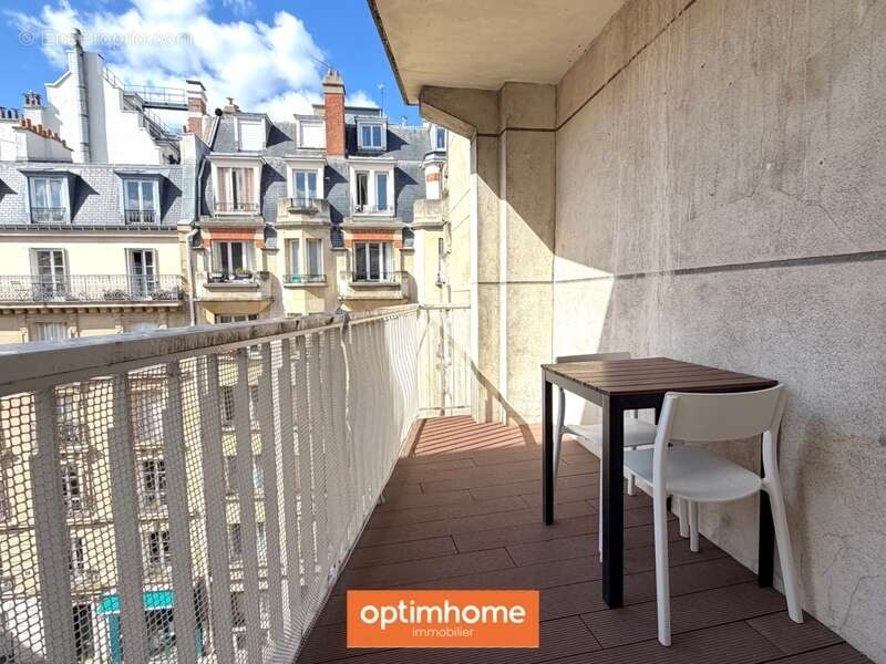 Appartement à PARIS-17E
