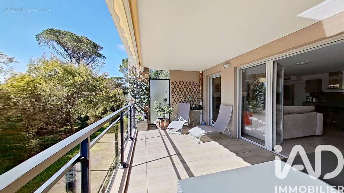 Photo 2 - Appartement à SAINT-RAPHAEL