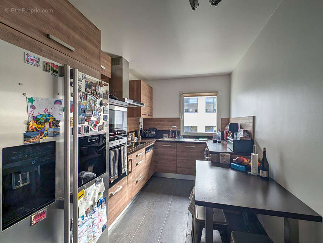 Appartement à LA GARENNE-COLOMBES