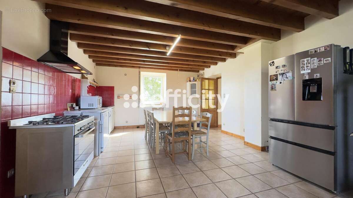 Maison à REVEL-TOURDAN