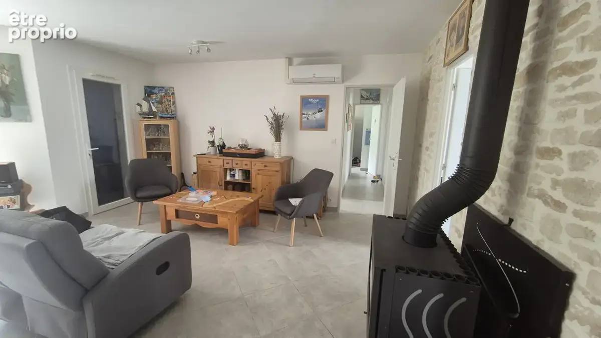 Maison de plain-pied avec piscine   Fendeille - photo 3