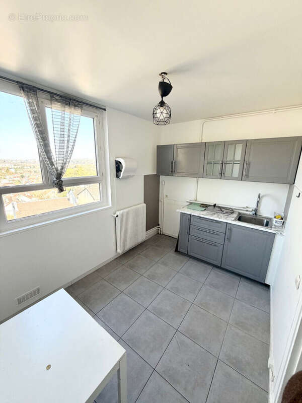 Appartement à RIS-ORANGIS