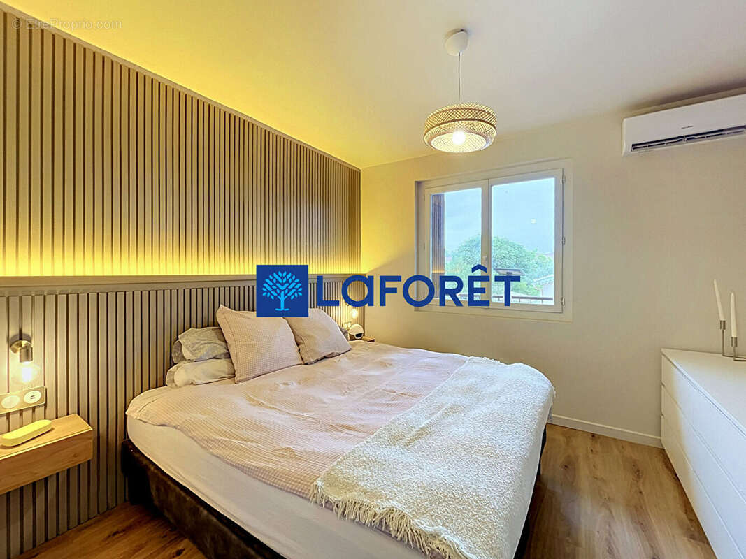Appartement Toulon 4 pièce(s) 69.92 m2 - photo 5