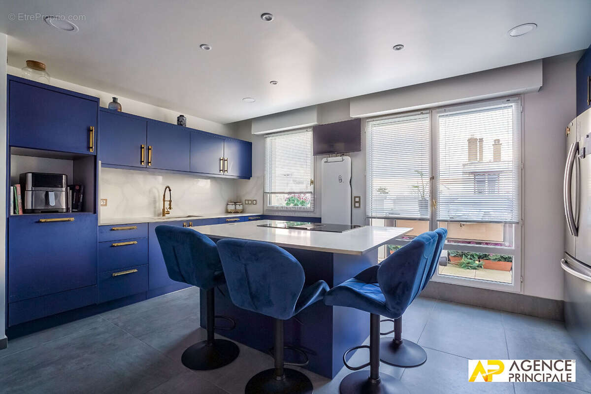 Appartement  6 pièce(s) 125.57 m2 -exclusivite - ascenseur - photo 12